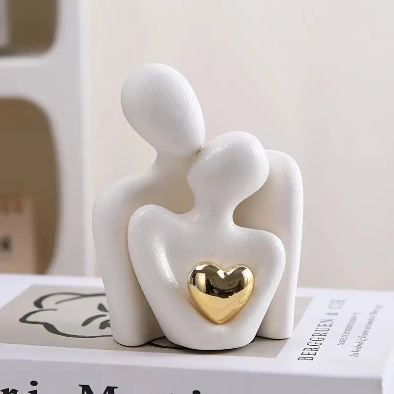 Romantic Love Embrace Statue for Interior Decoration Valentine's Day Gift